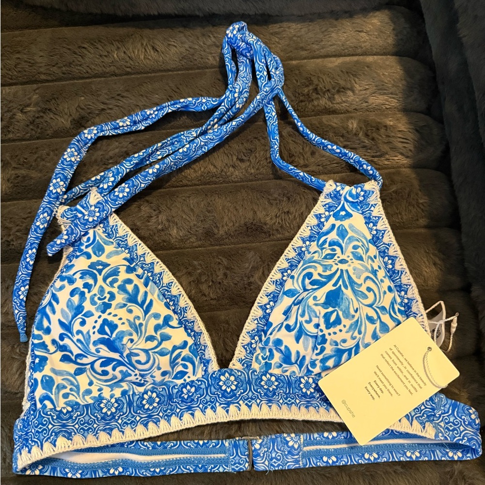 CUPSHE Blue and White Floral Triangle Bikini Top - Women